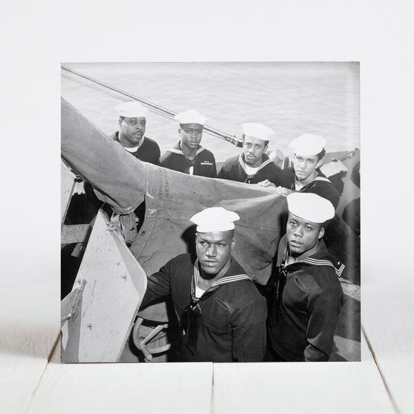 Gun crew of 8 US Navy sailors who were given the Navy Cross